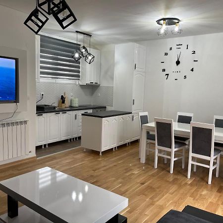 Royal Residence Apartmani 2 Панчево Экстерьер фото