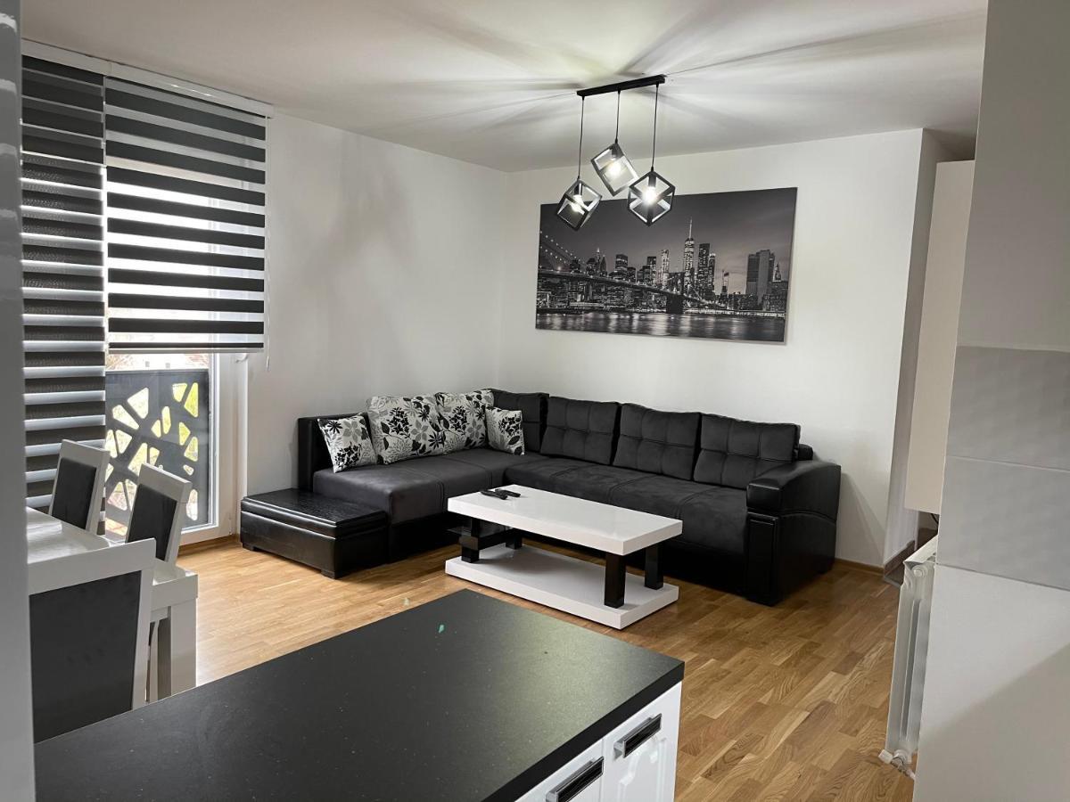 Royal Residence Apartmani 2 Панчево Экстерьер фото