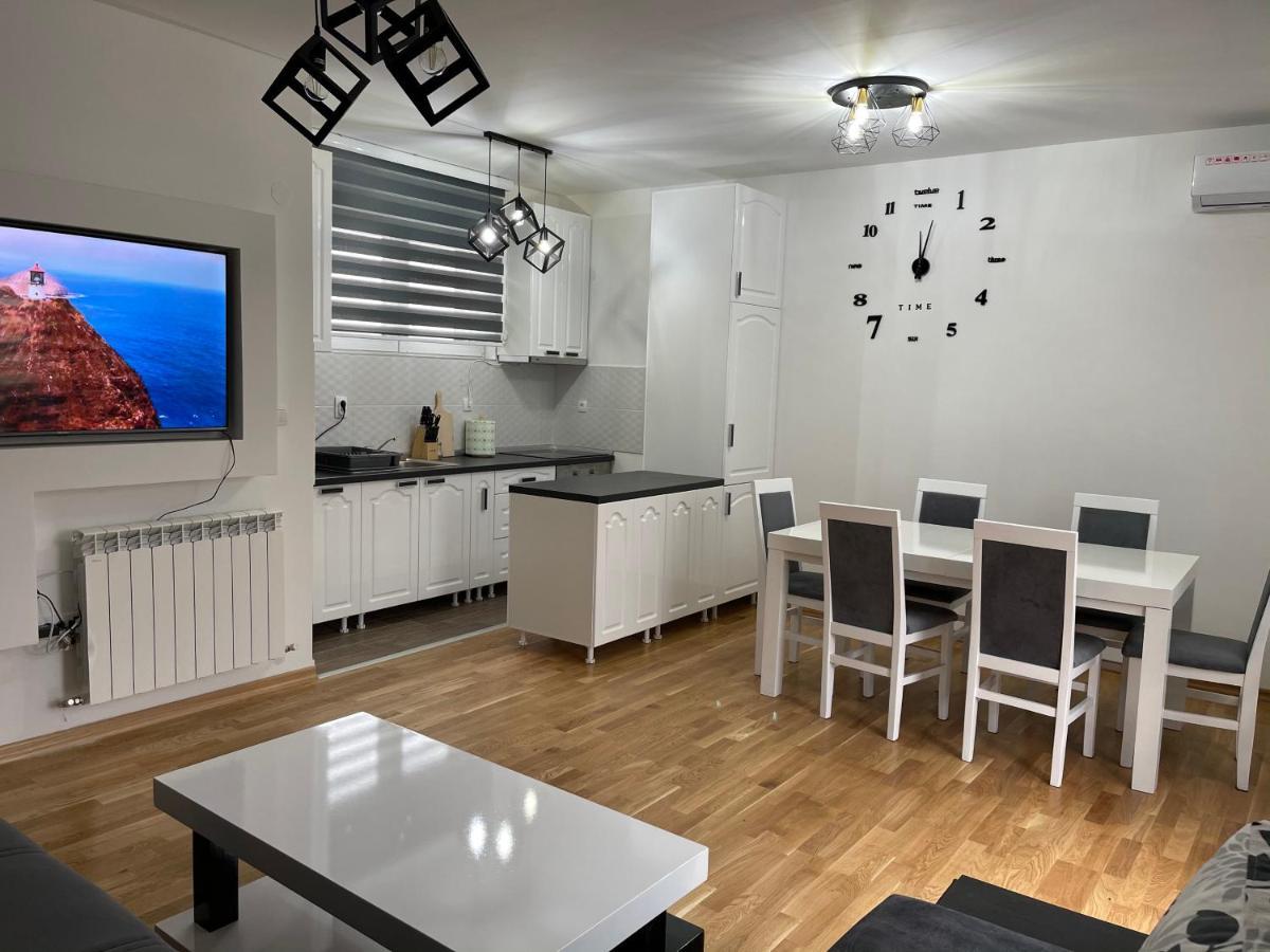 Royal Residence Apartmani 2 Панчево Экстерьер фото